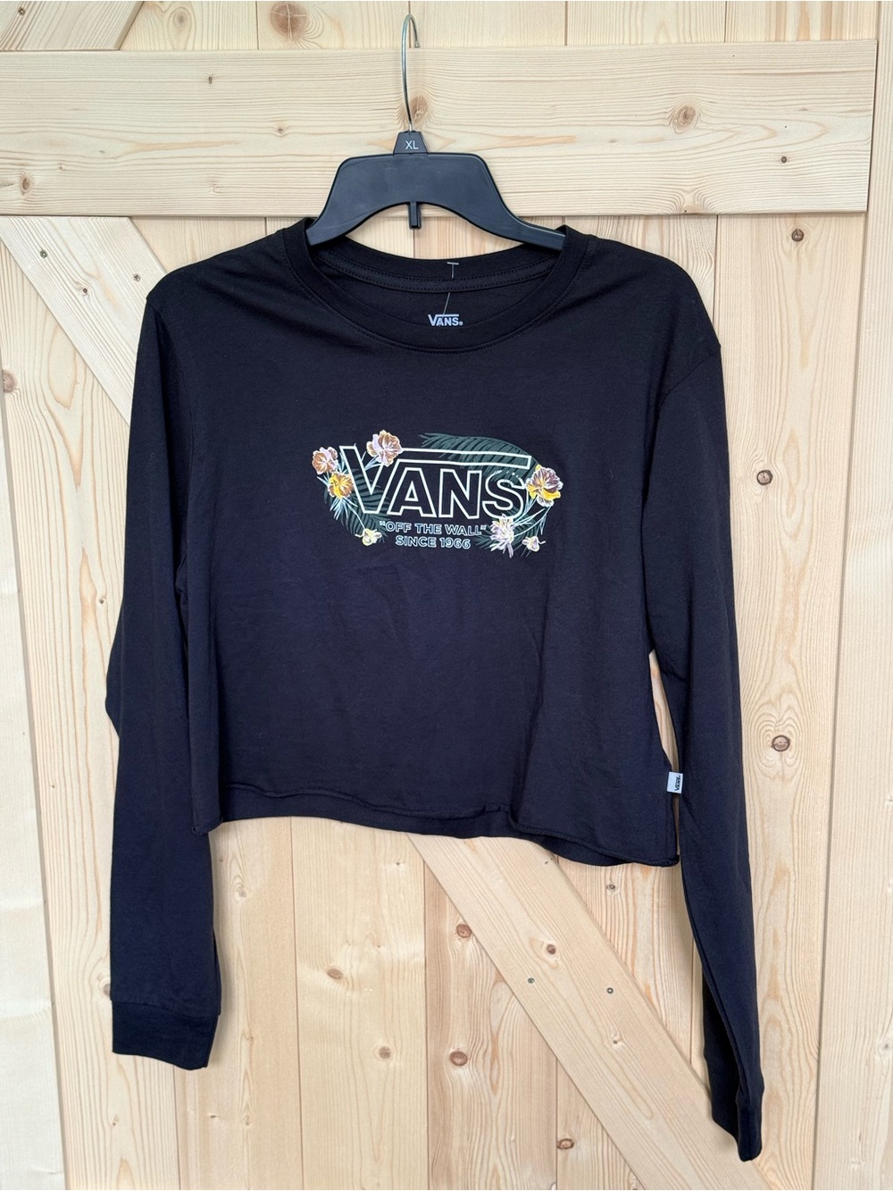 Vans crop long sleeve Black Tee with Tropical Floral Logo- NWOT